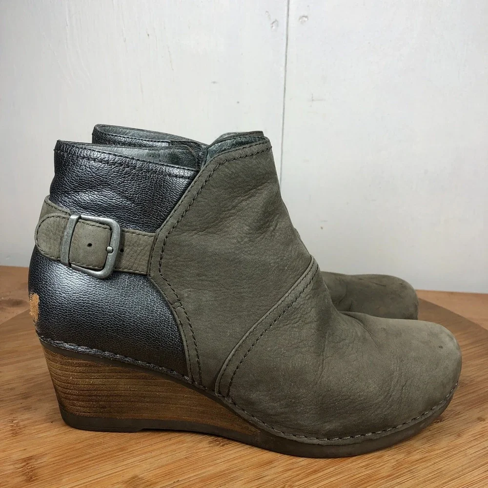 Dansko Shirley womens size 41 shoes brown leather wedge zip up ankle boots